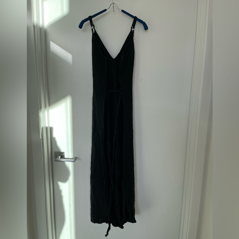 CP Shades 100% linen v-neck & back dress with adjustable tie and straps